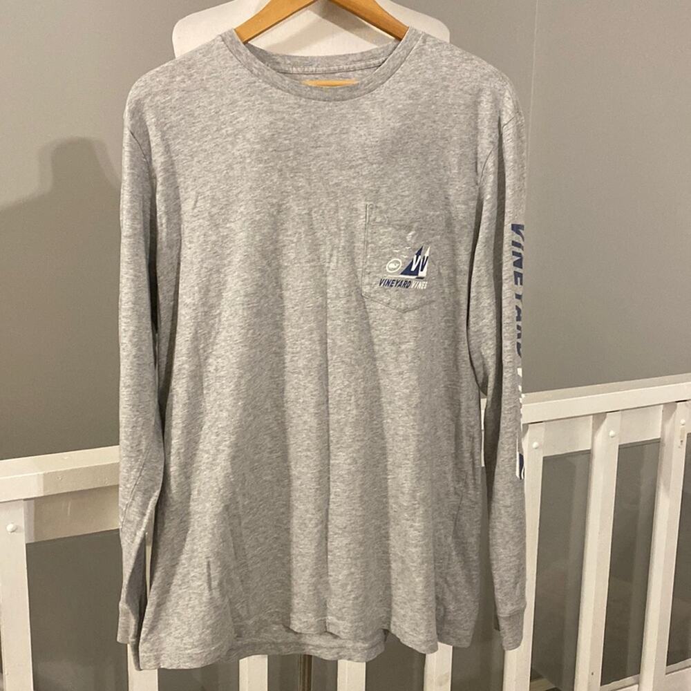 Vineyard Vines Heather Gray Long Sleeve Graphic Tee Size Medium